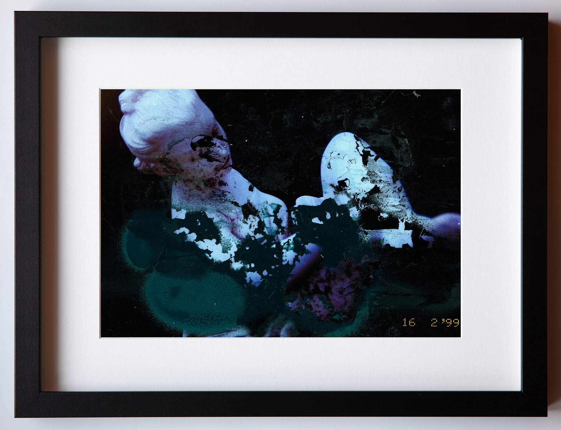 Tomas-Bokor-Urban-Transition-no.-08-specificka-technika-malba-na-fotografii-ramovane-s-paspartou